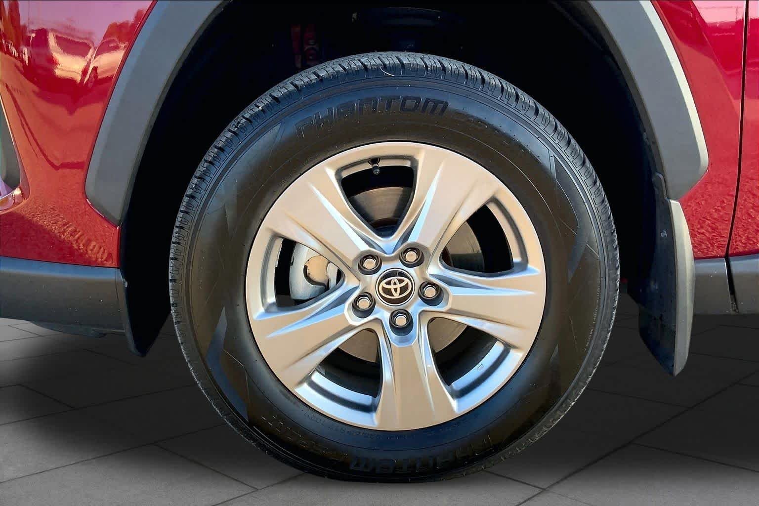Used 2024 Ruby Flare Pearl Toyota XLE image 11