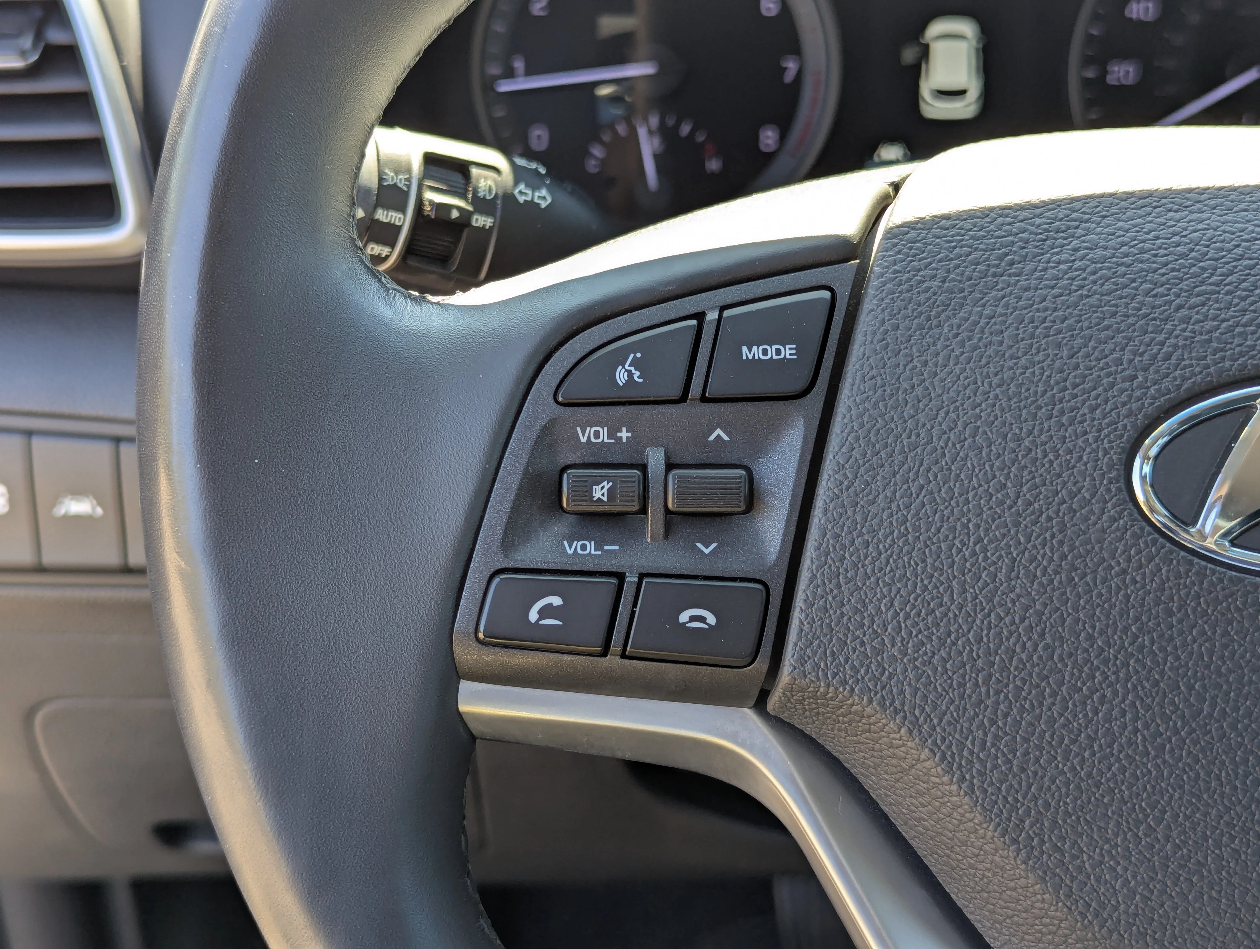 Used 2019 Coliseum Gray Hyundai Ultimate image 31