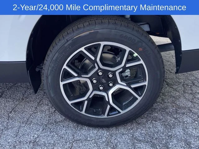 New 2026 White Ford Lariat image 7