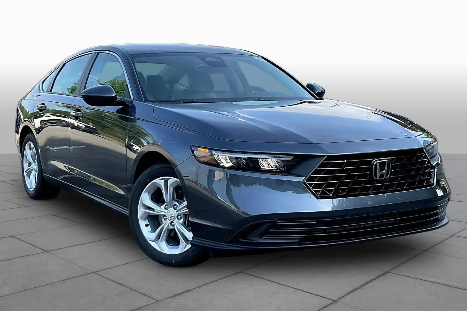 New 2026 Meteorite Gray Metallic Honda LX image 2