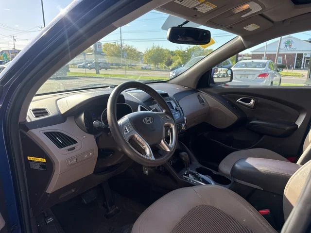 Used 2011 Blue Hyundai GLS image 9