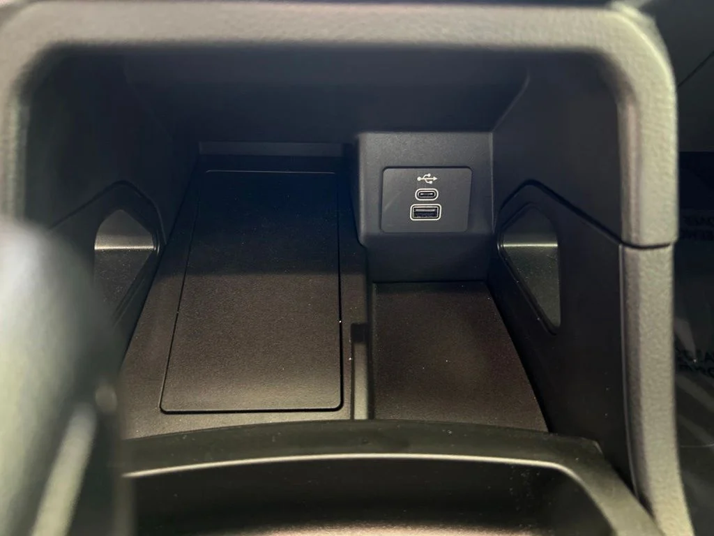 Used 2025 Gray Ford XLT image 44
