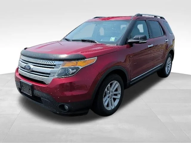 Used 2015 Red Ford XLT image 7