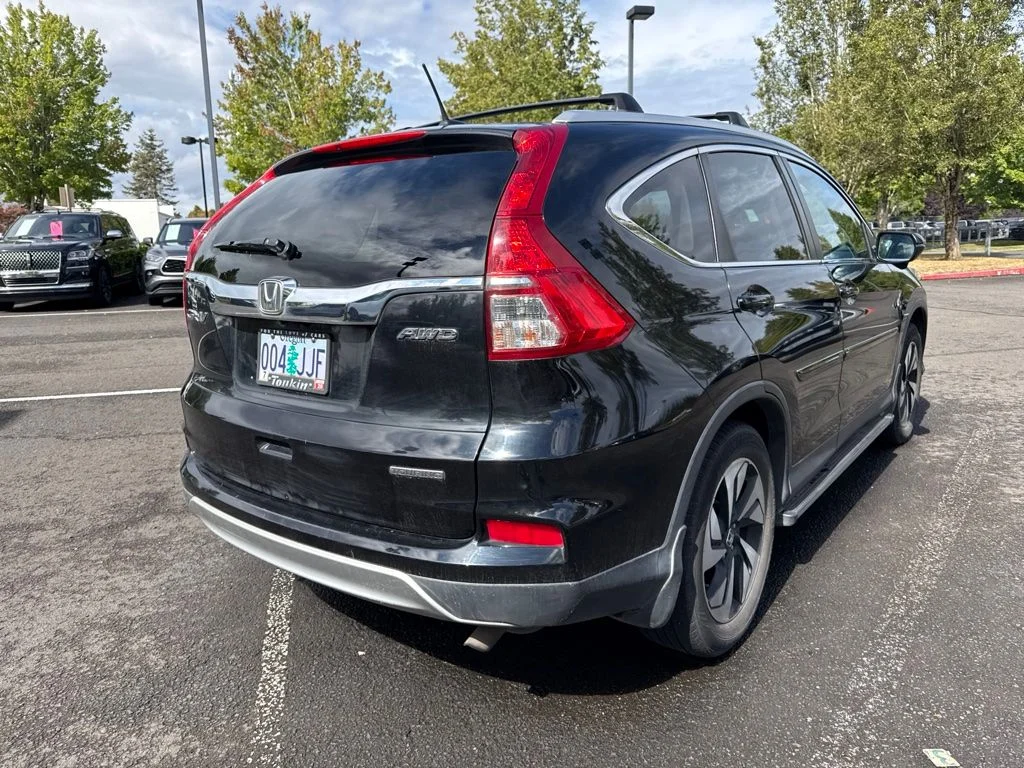 Used 2016 Crystal Black Pearl Honda Touring image 7