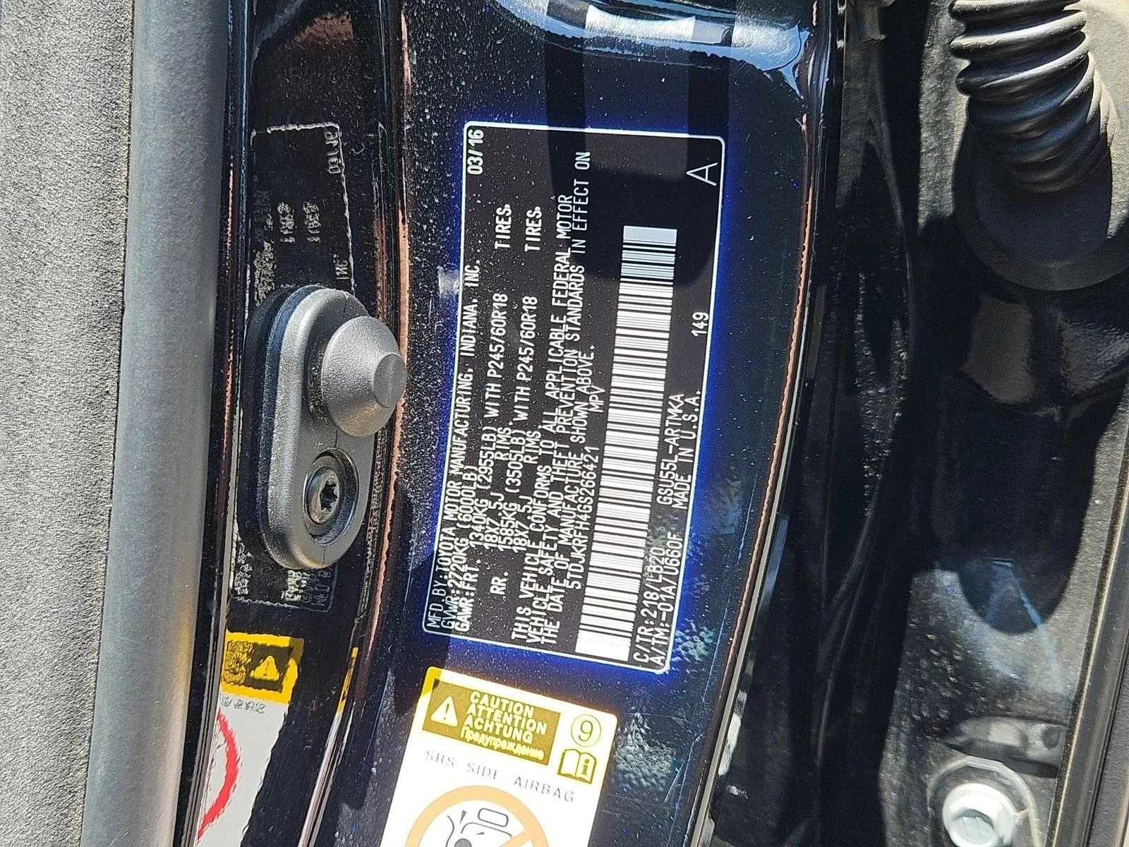 Used 2016 Midnight Black Metallic Toyota XLE image 21