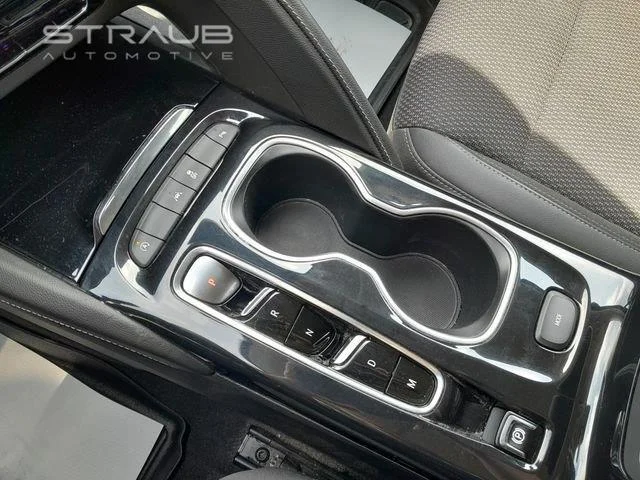 Used 2022 Sapphire Metallic Buick Preferred image 24