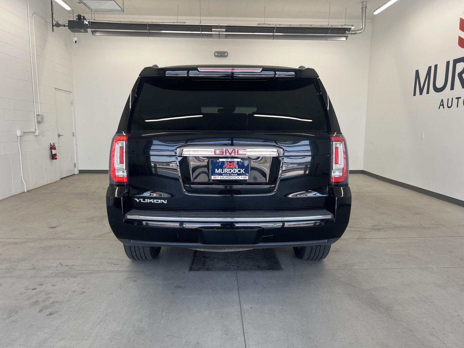 2020 GMC Yukon Denali - Photo 10