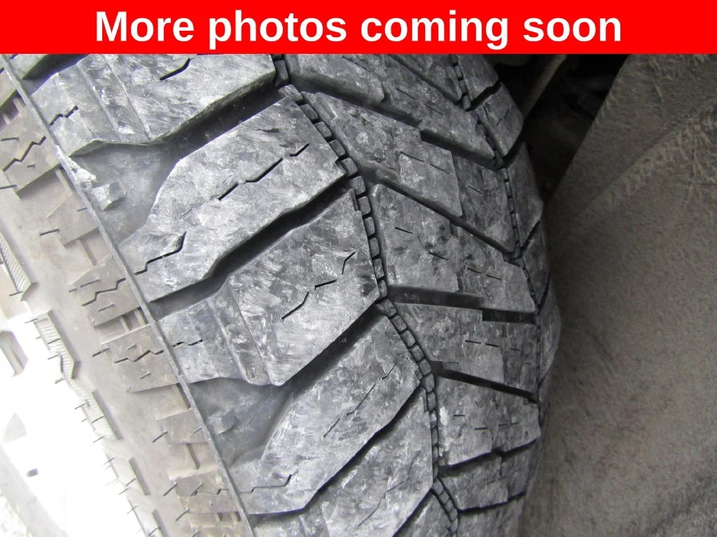 Used 2022 Dark Ash Metallic Chevrolet Premier image 10