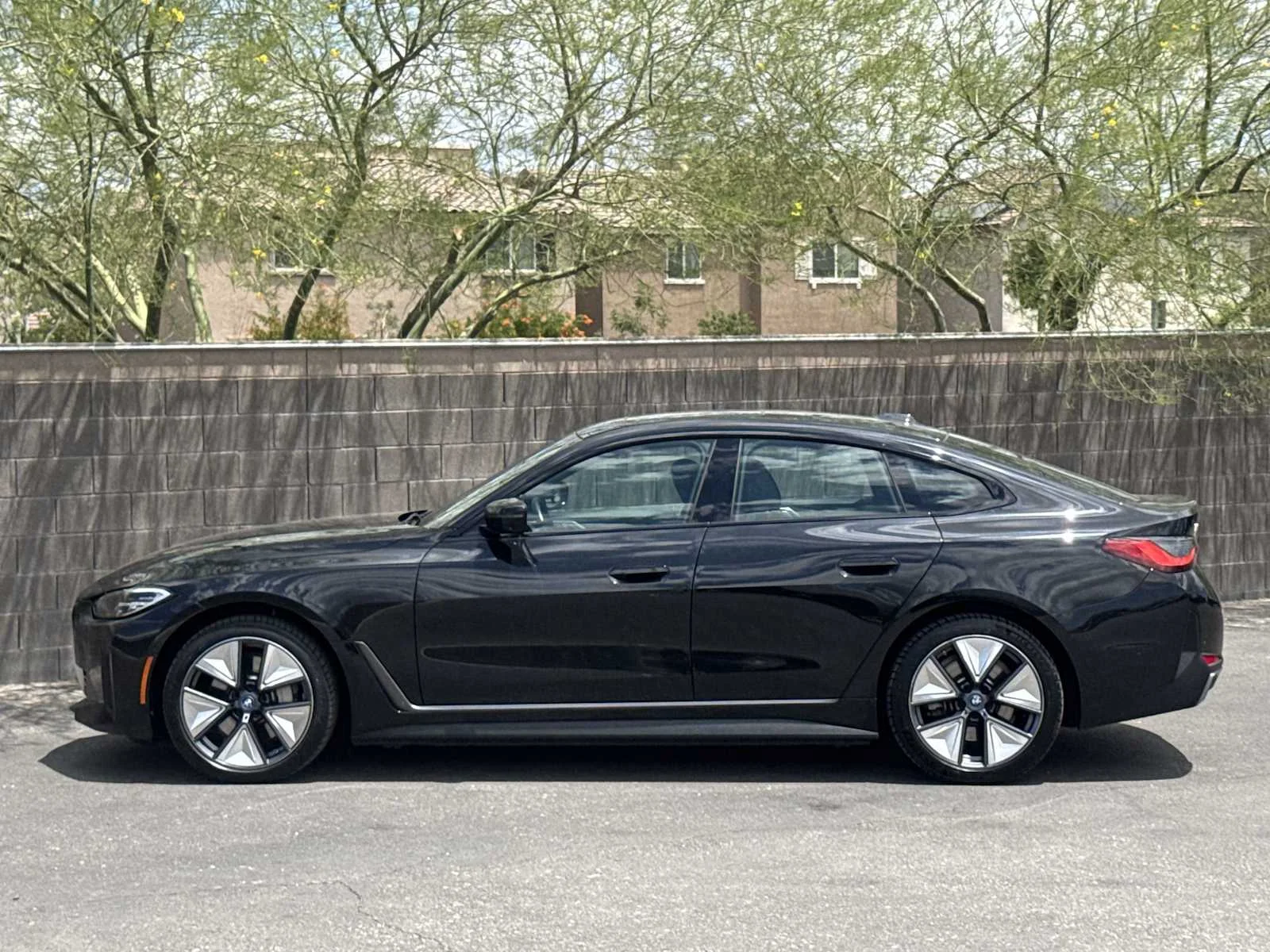 Used 2023 Black Sapphire Metallic BMW eDrive35 image 5