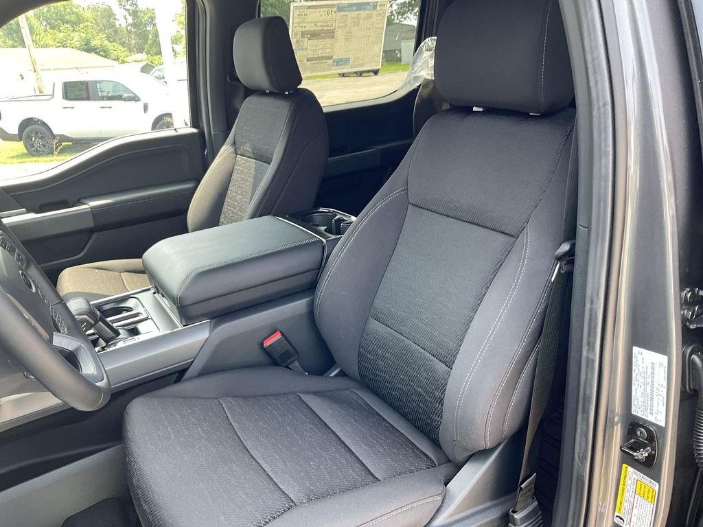 New 2026 Gray Ford XLT image 11