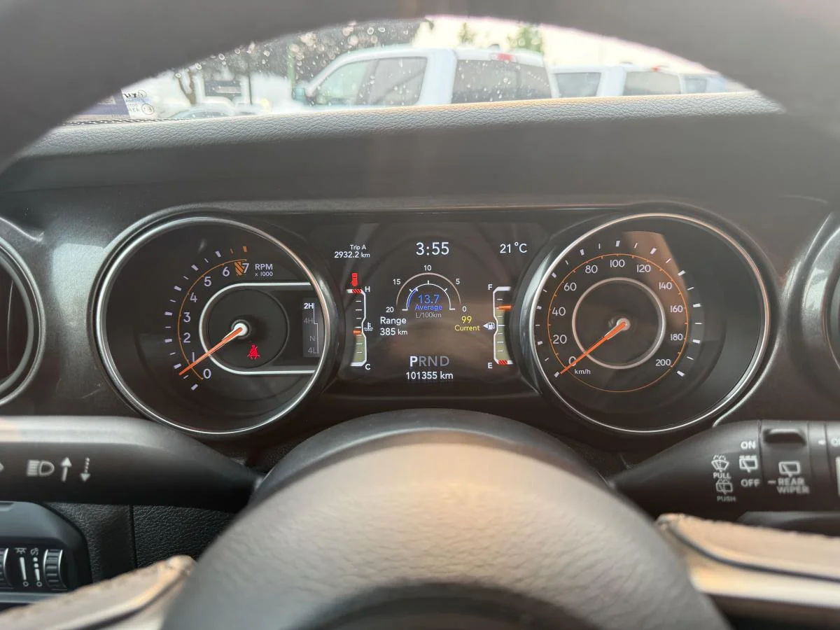 Used 2019 Grey Jeep Sport image 23