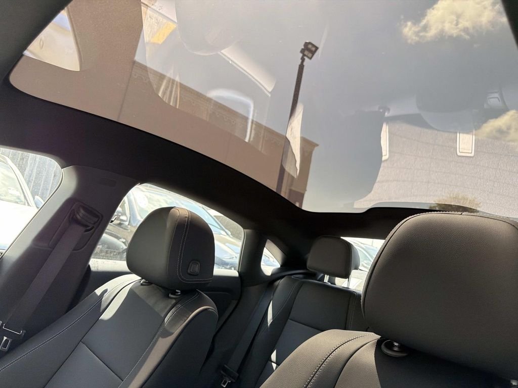 New 2027 MANUFAKTUR Alpine Grey Mercedes-Benz CLA 350 image 8