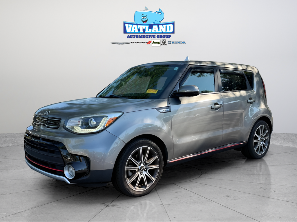 Used 2018 Gray Kia Exclaim image 1