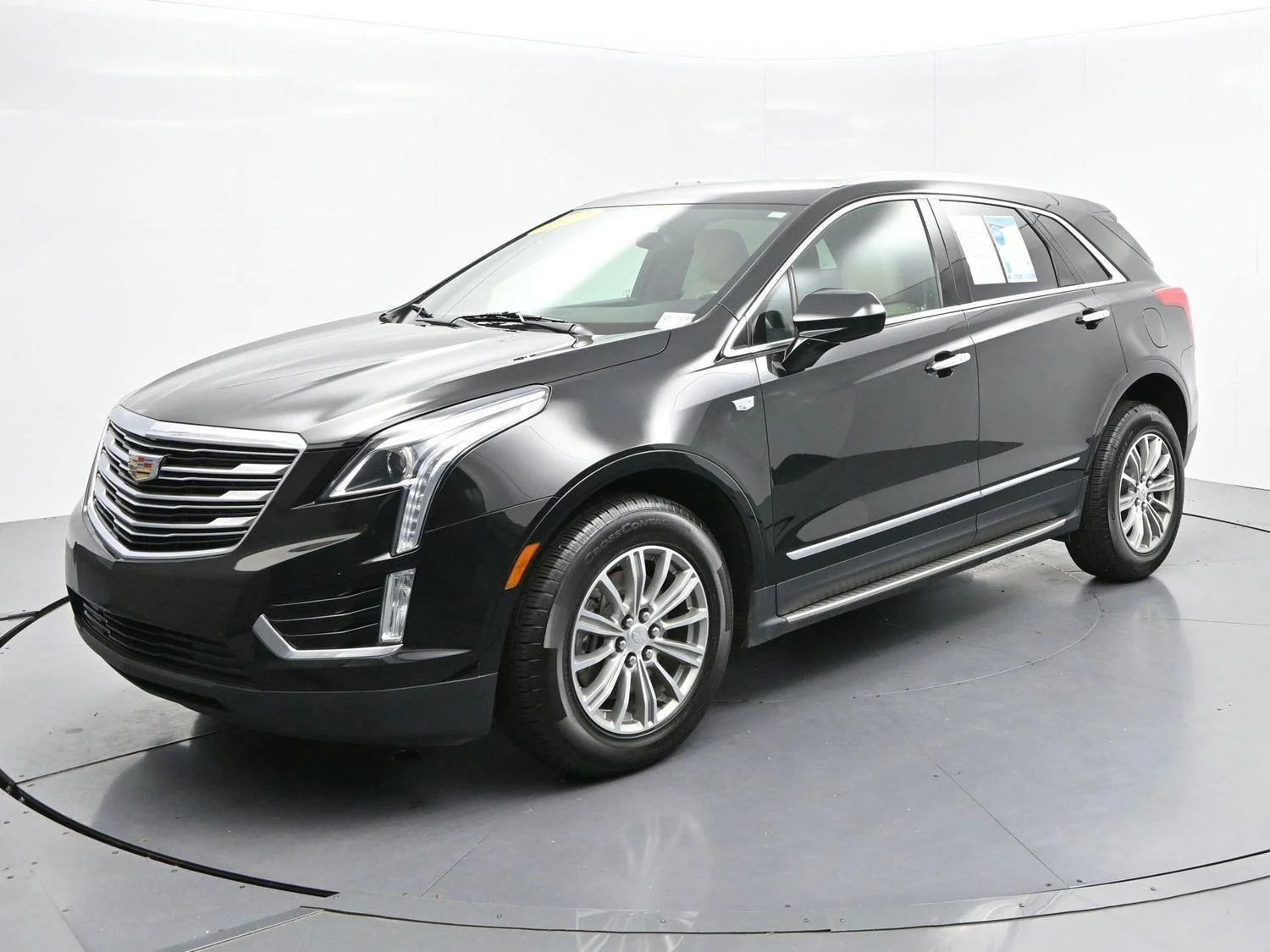 Used 2017 STELLAR BLACK METALLIC Cadillac FWD image 3