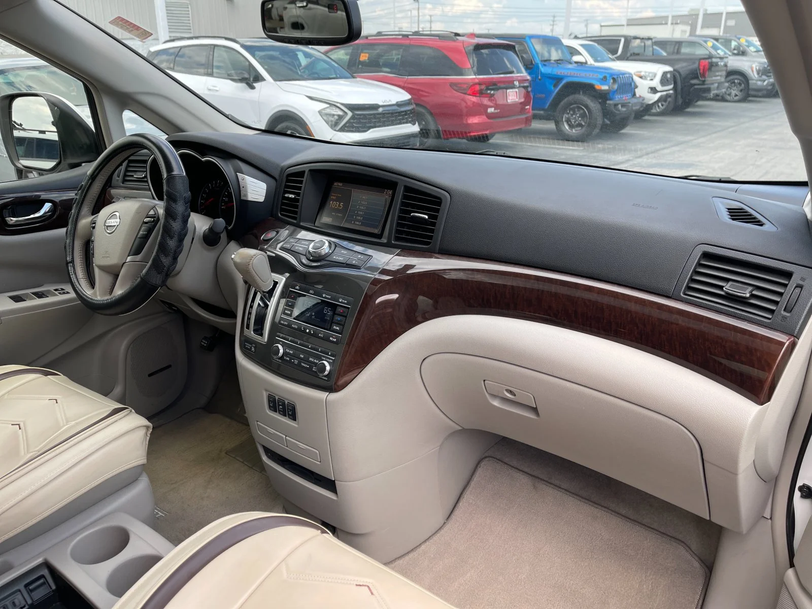 Used 2014 White Nissan 3.5 SL image 20
