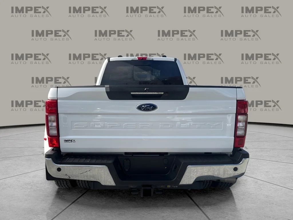 Used 2021 White Ford Lariat image 4