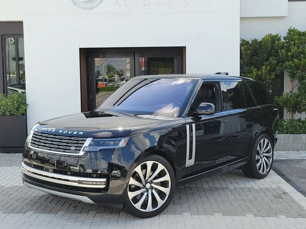 Used 2023 Santorini Black Metallic Land Rover Autobiography image 2
