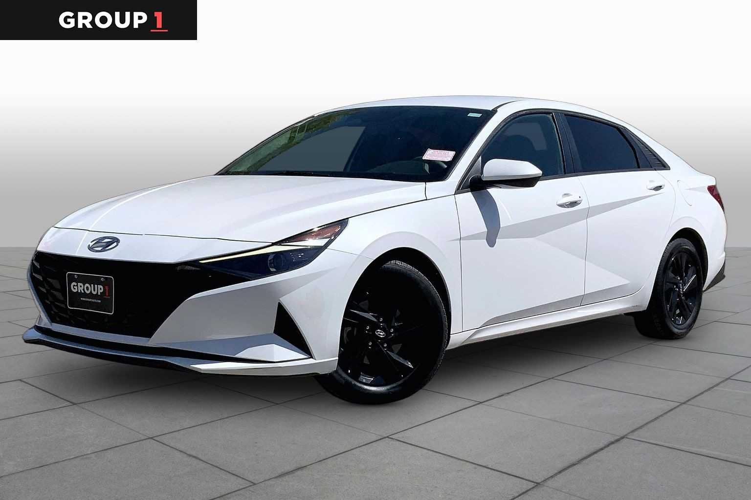 Pre-Owned 2023 Hyundai Elantra SEL