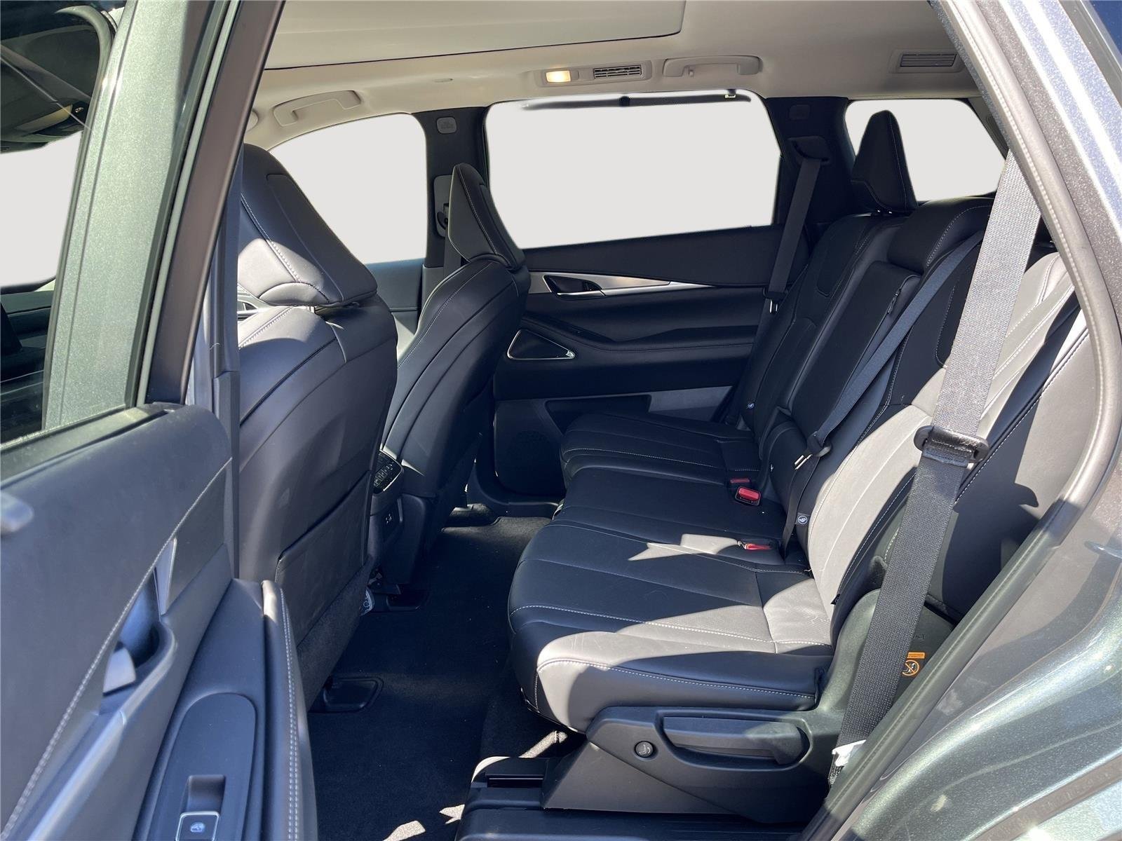 2025 INFINITI QX60 LUXE - Photo 4