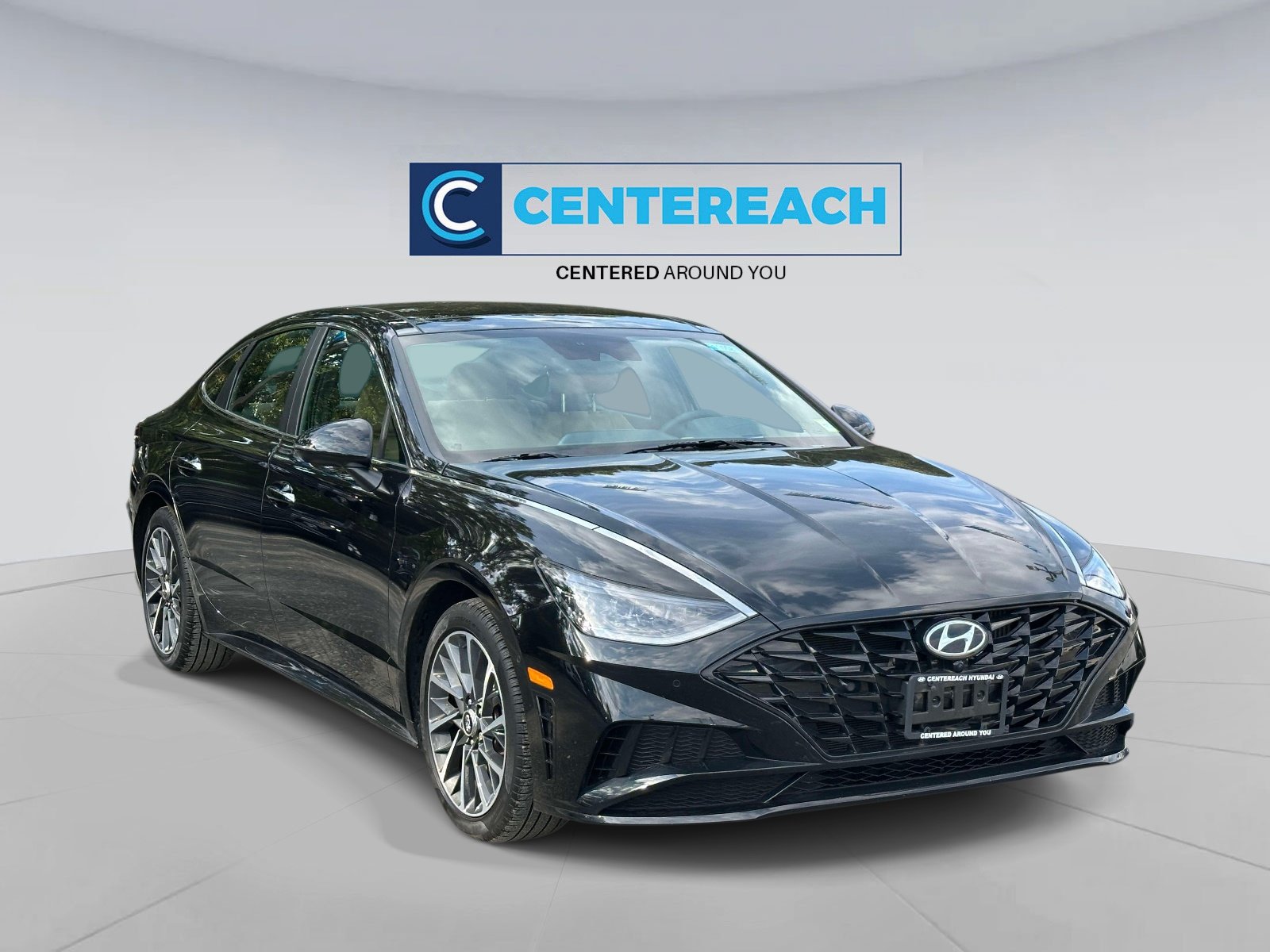 Certified Used 2023 Black Hyundai Limited image 4