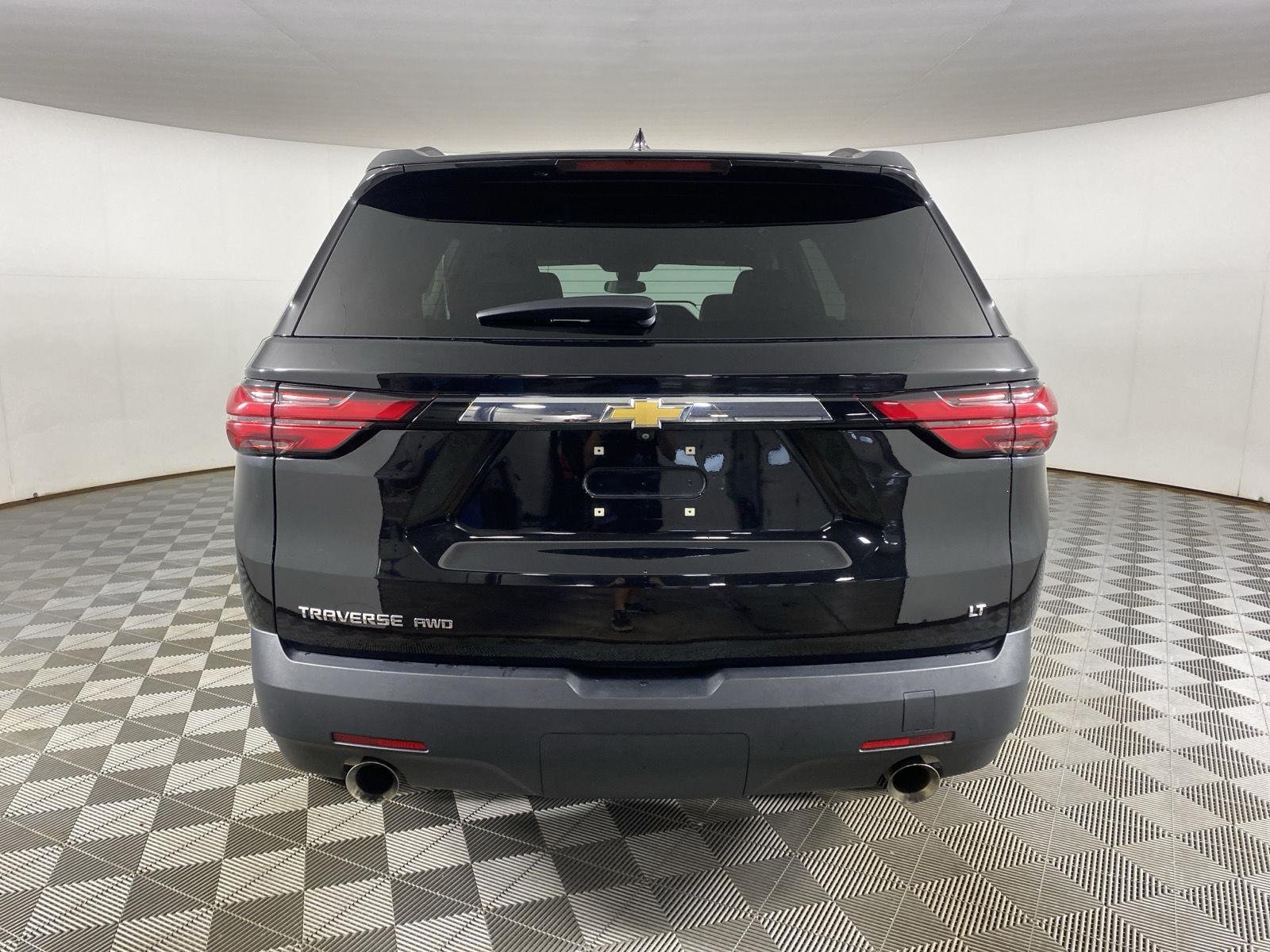 Used 2023 MOSAIC BLACK METALLIC Chevrolet LT Cloth image 6