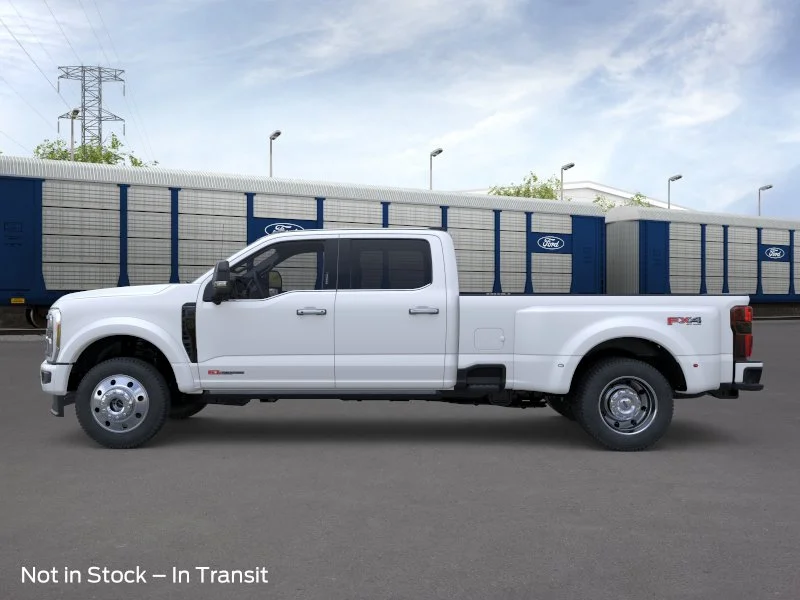 New 2026 Star White Metallic Tri-Coat Ford Platinum image 3