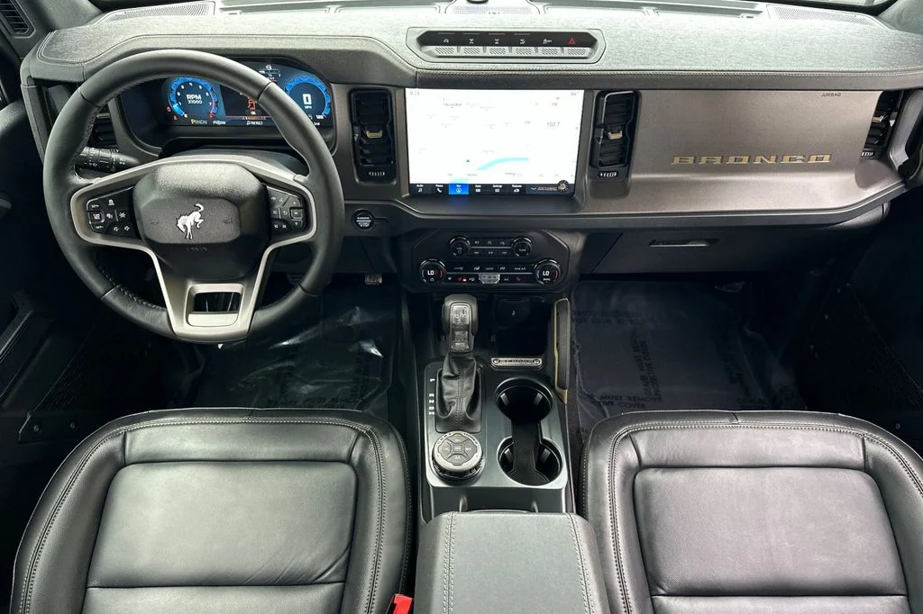 New 2025 Azure Gray Metallic Ford Badlands image 13