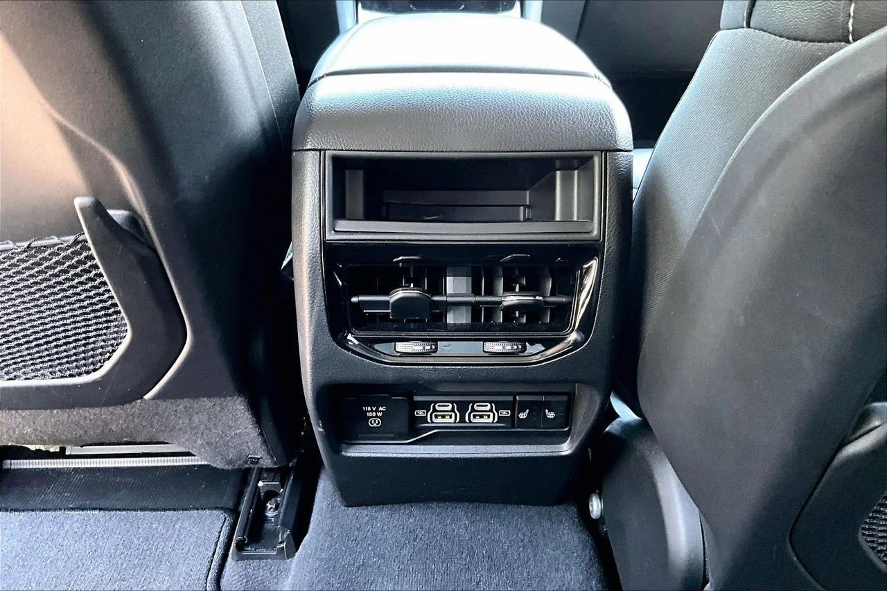 Used 2023 Gray Jeep Limited image 17