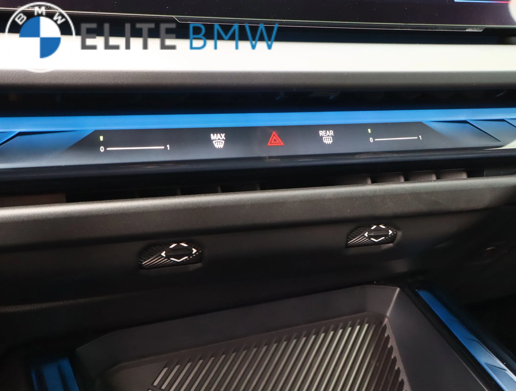Used 2025 BROOKLYN GREY METALLIC BMW M50 XDRIVE image 20