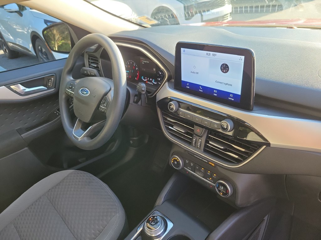 Used 2020 Red Metallic Ford SE image 8