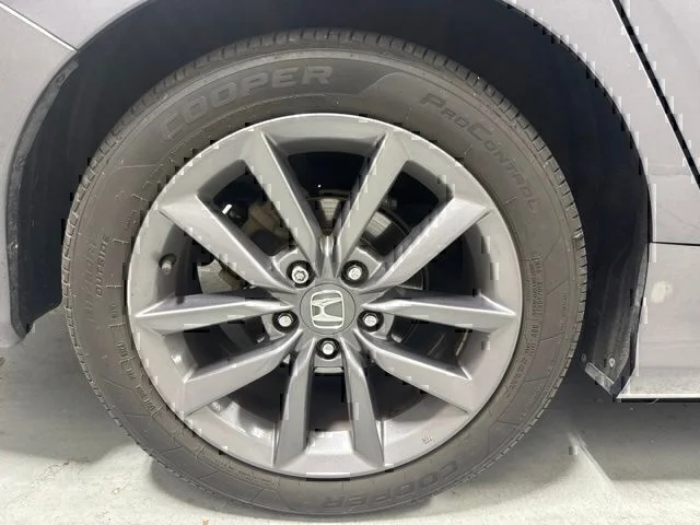 Used 2020 Gray Honda EX image 6