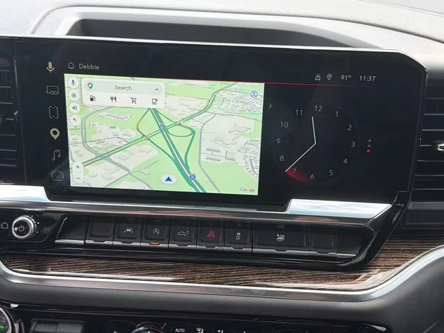 Used 2025 Summit White GMC SLE image 28