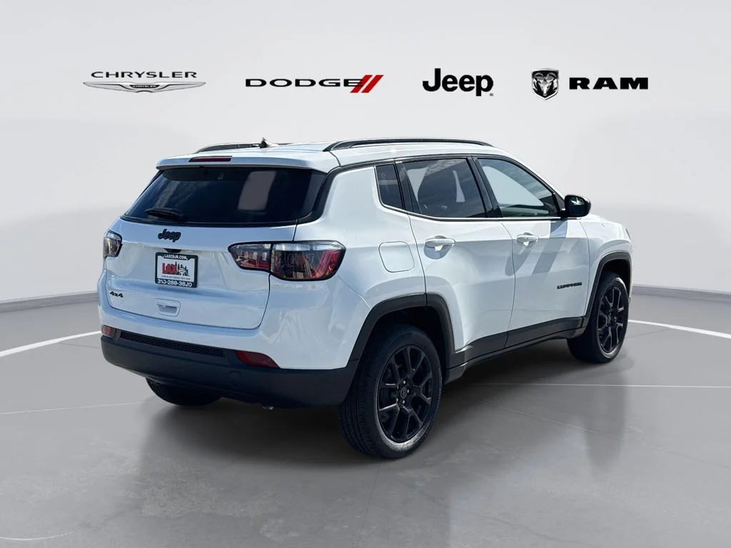 New 2026 White Jeep Latitude image 3