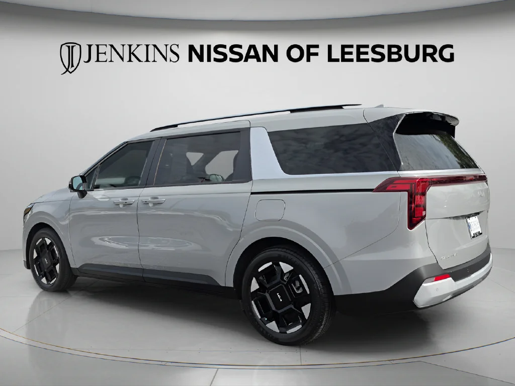 Used 2025 White Kia EX image 9