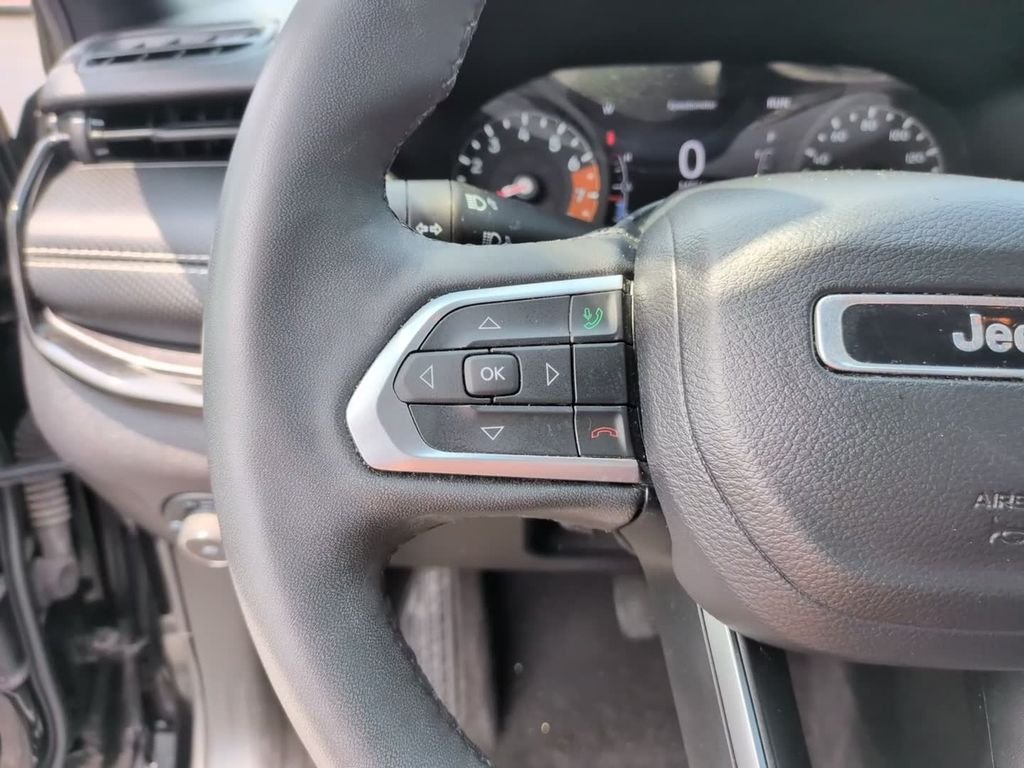 Certified Used 2023 Diamond Black Jeep Latitude image 22