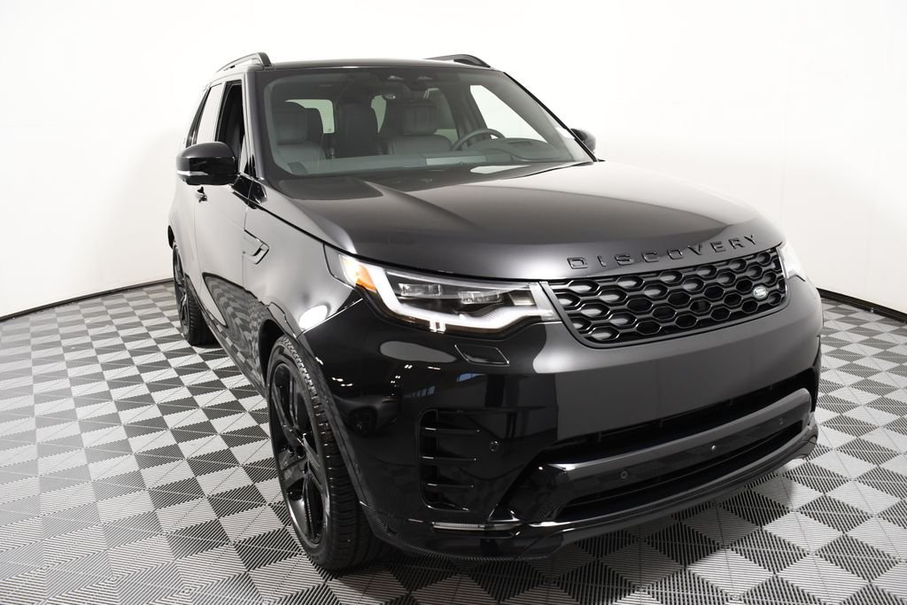 Certified Used 2025 Santorini Black Metallic Land Rover Dynamic SE image 9