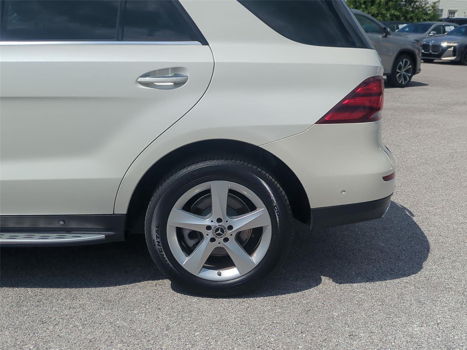Used 2018 designo Diamond White Metallic Mercedes-Benz GLE 350 image 11