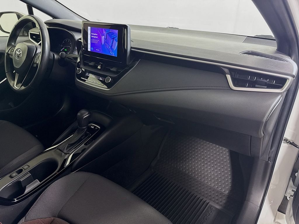 Used 2024 Ice Cap Toyota Hybrid SE image 27