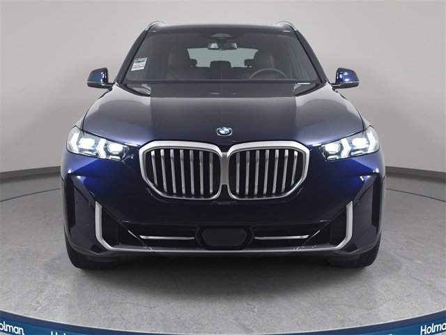 Certified Used 2026 Tanzanite Blue II Metallic BMW xDrive40i image 2