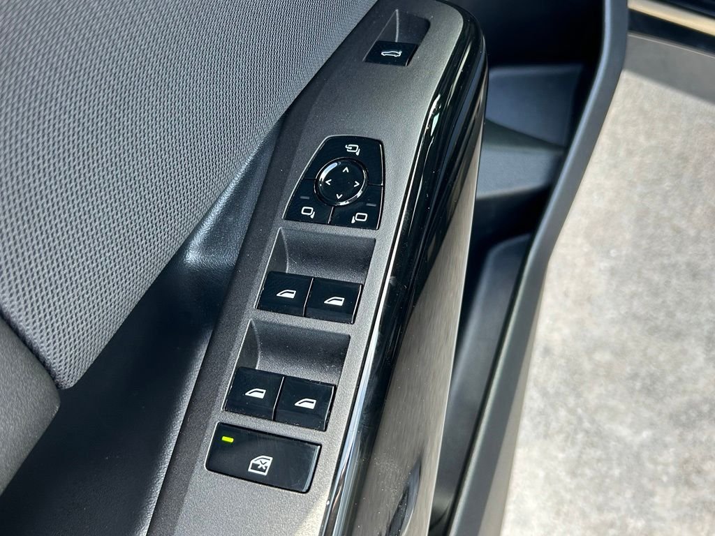 Used 2025 Black BMW M50 xDrive image 20