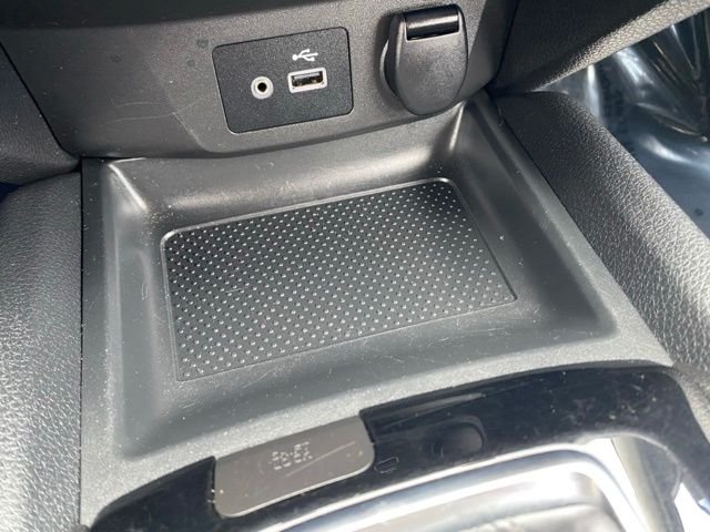 Used 2019 Magnetic Black Pearl Nissan S image 49