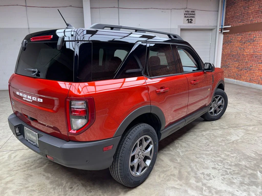 Certified Used 2024 Chili Pepper Red Ford Badlands image 6
