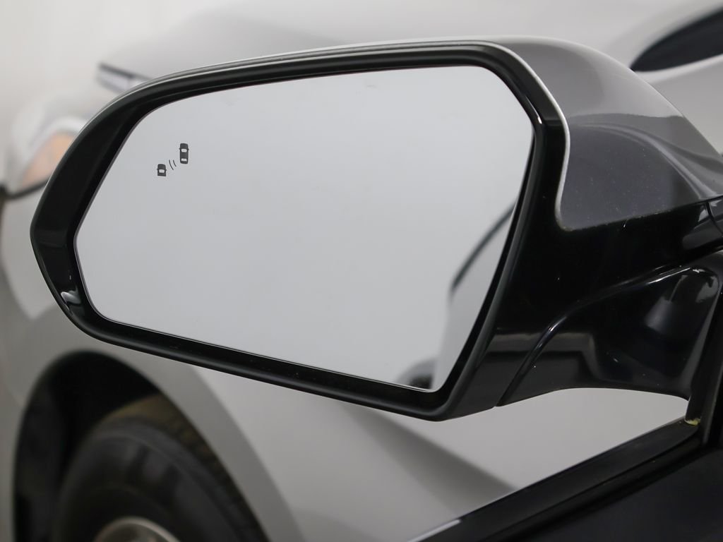 Used 2019 Silver Hyundai Sport image 31
