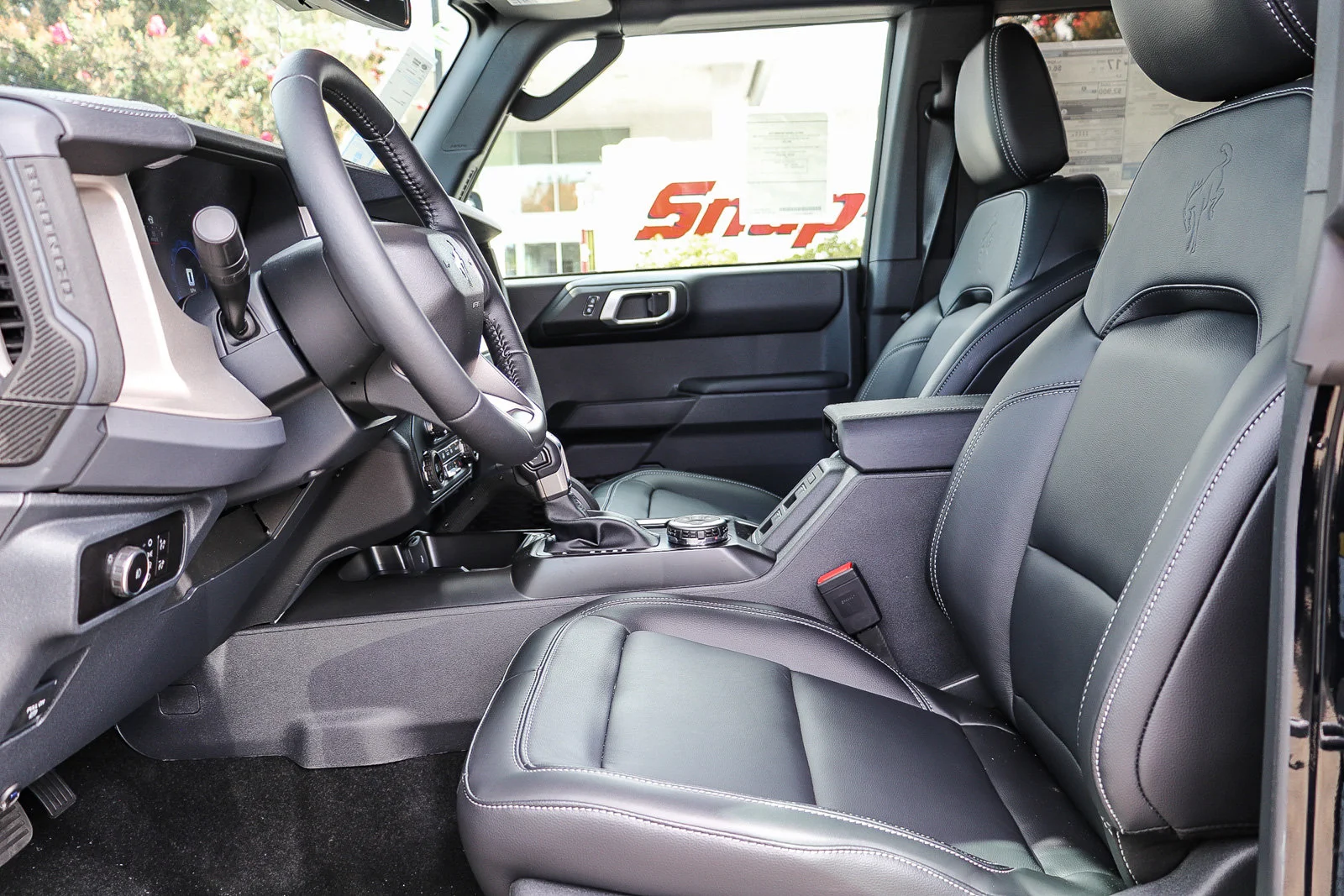 New 2026 Shadow Black Ford Outer Banks® image 20