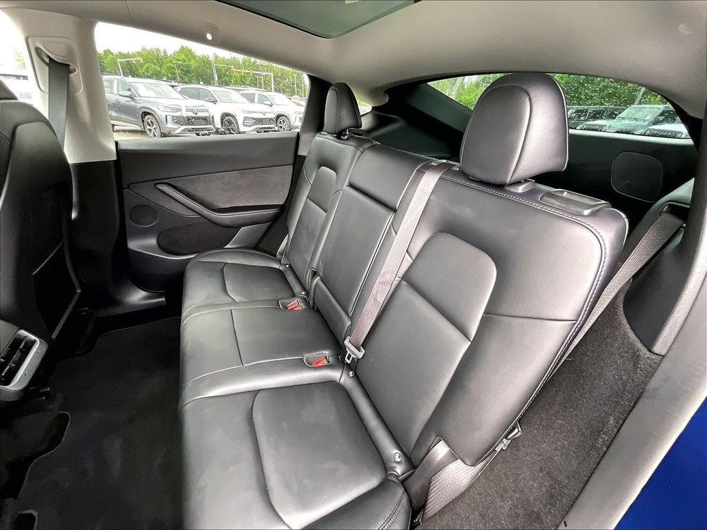Used 2022 Deep Blue Metallic Tesla Long Range image 14