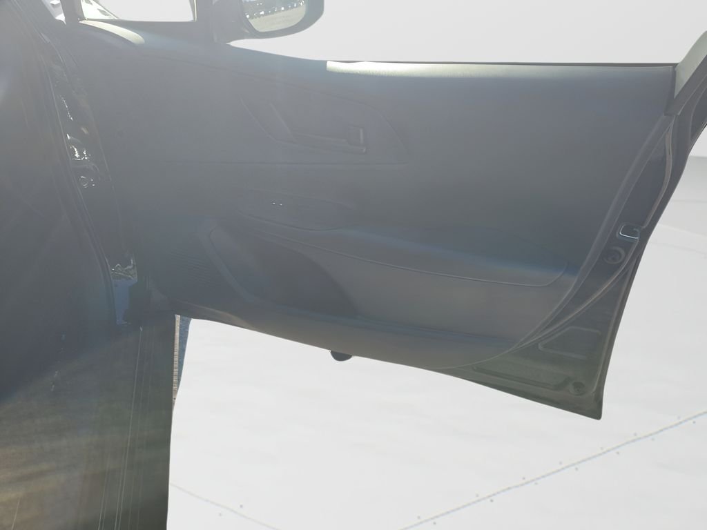 2026 Toyota Prius Plug-in Hybrid SE - Photo 43