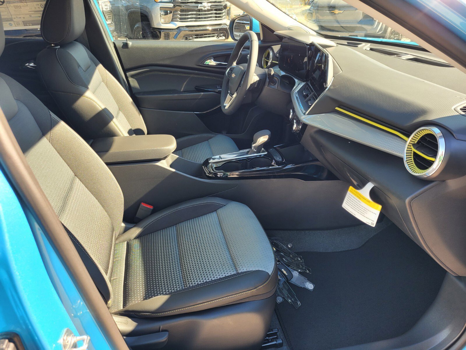 2026 Chevrolet Trax LT - Photo 11