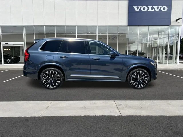 2025 Volvo XC90 Core - Photo 8