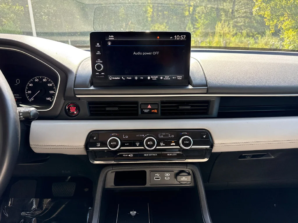 2025 Honda Pilot Touring - Photo 19