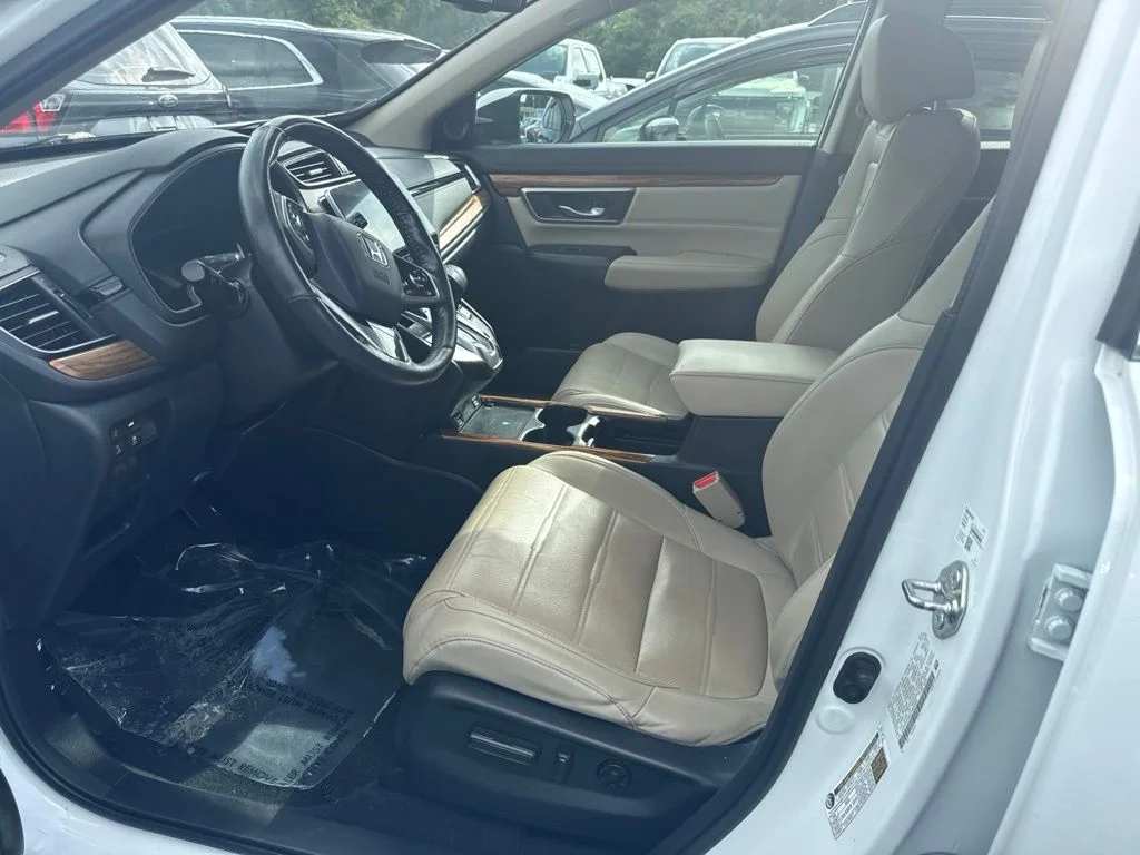 Used 2020 White Honda Touring image 3